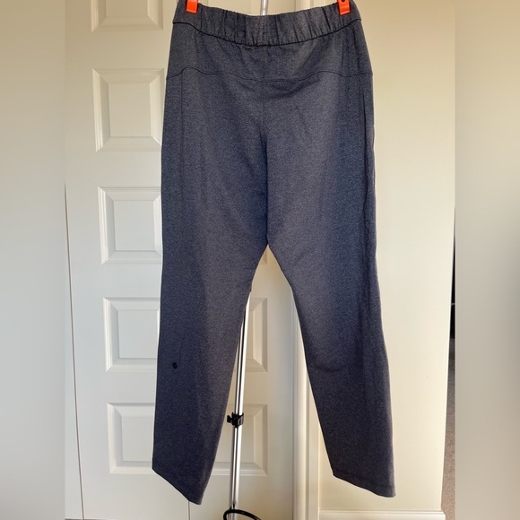 Lululemon On The Fly 7/8 Pant *27" - Picture 2 of 4